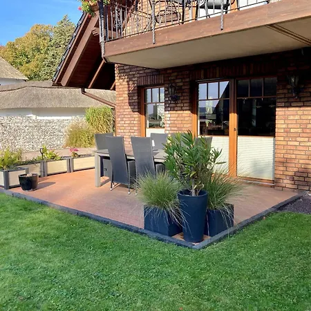 Apartment Mit Terrasse In *